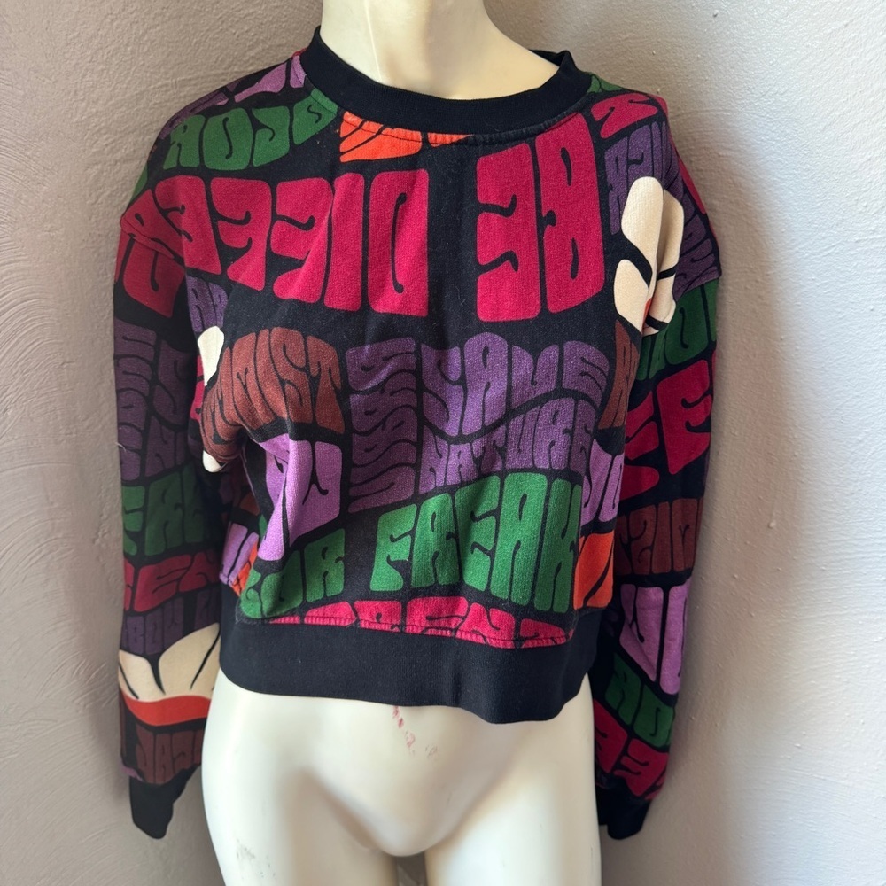 Desigual colorful cropped sweatshirt size Xs